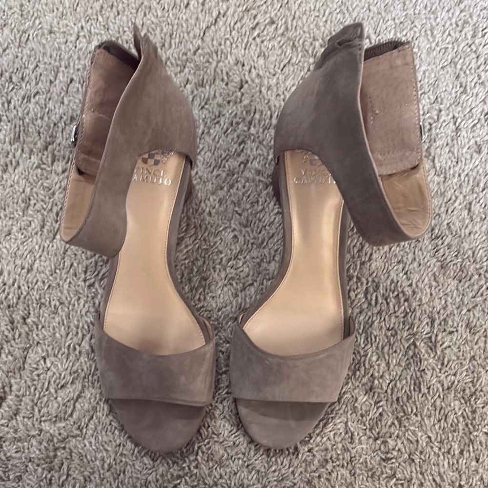 New Vince Camuto Taupe Ankle Strap Heels